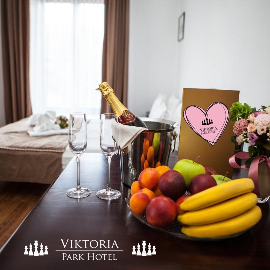 Viktoria Park Hotel Bucza Zewnętrze zdjęcie