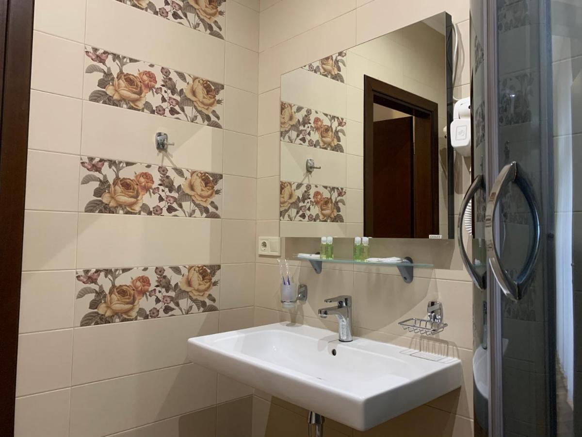 Viktoria Park Hotel Bucza Zewnętrze zdjęcie