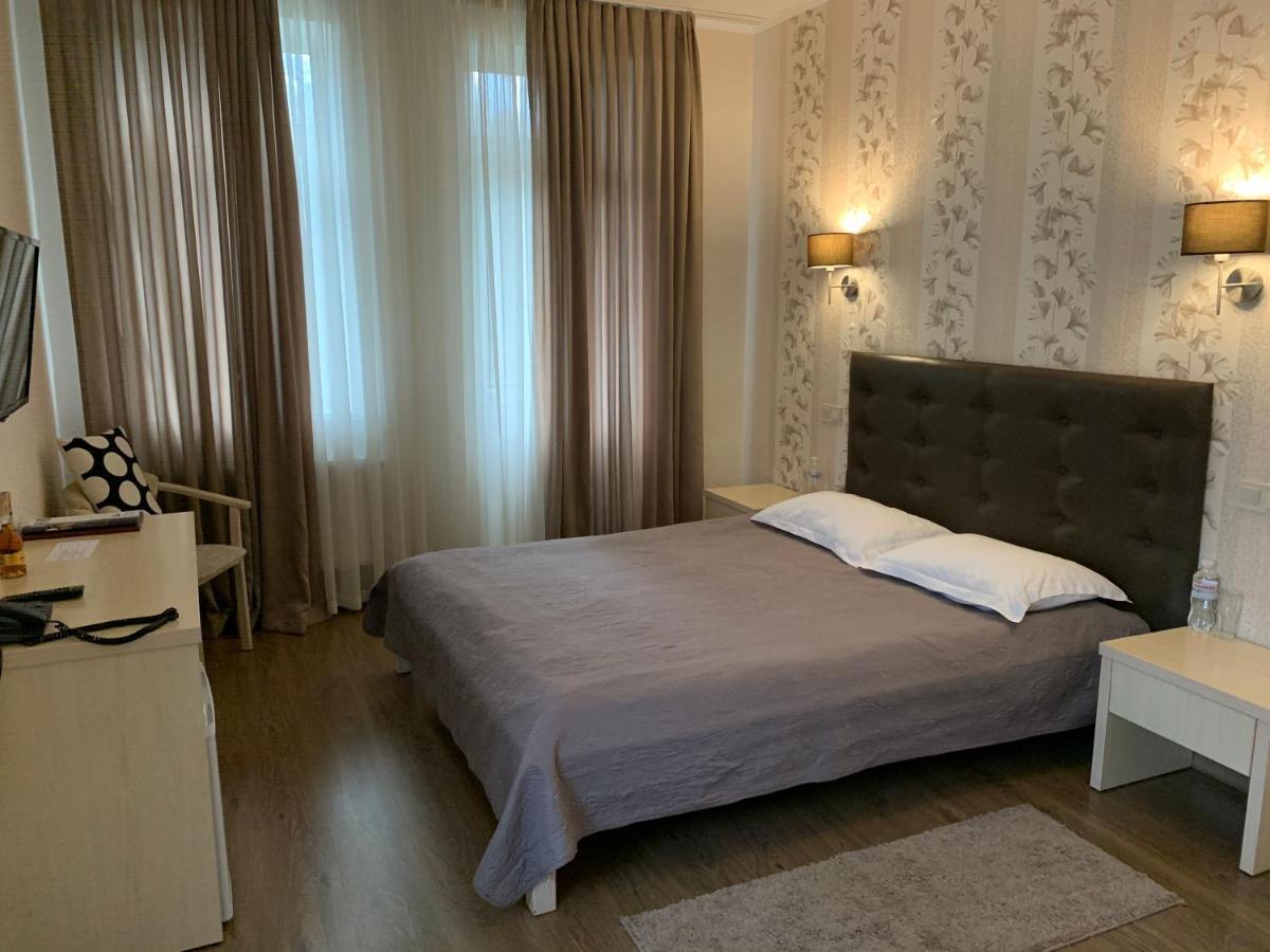 Viktoria Park Hotel Bucza Zewnętrze zdjęcie